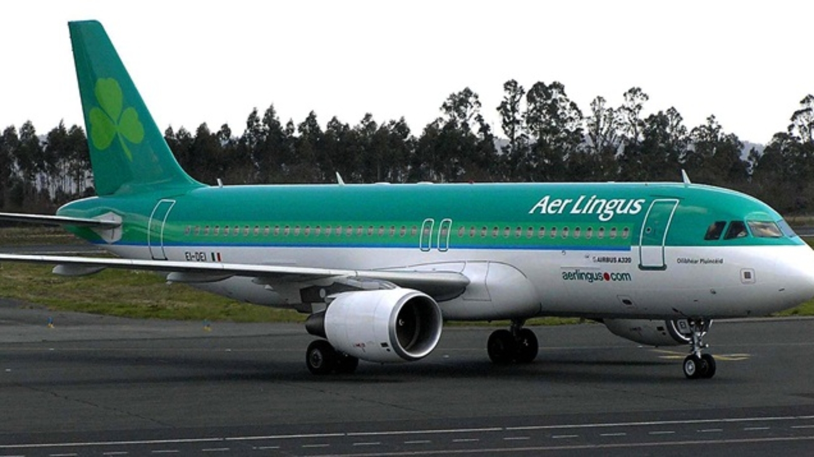Airbus A320 de Aer Lingus en Santiago de Compostela